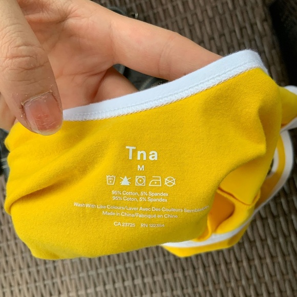 ARITZIA TNA Yellow Logo Bodysuit Women’s Size Medium - Picture 10 of 12